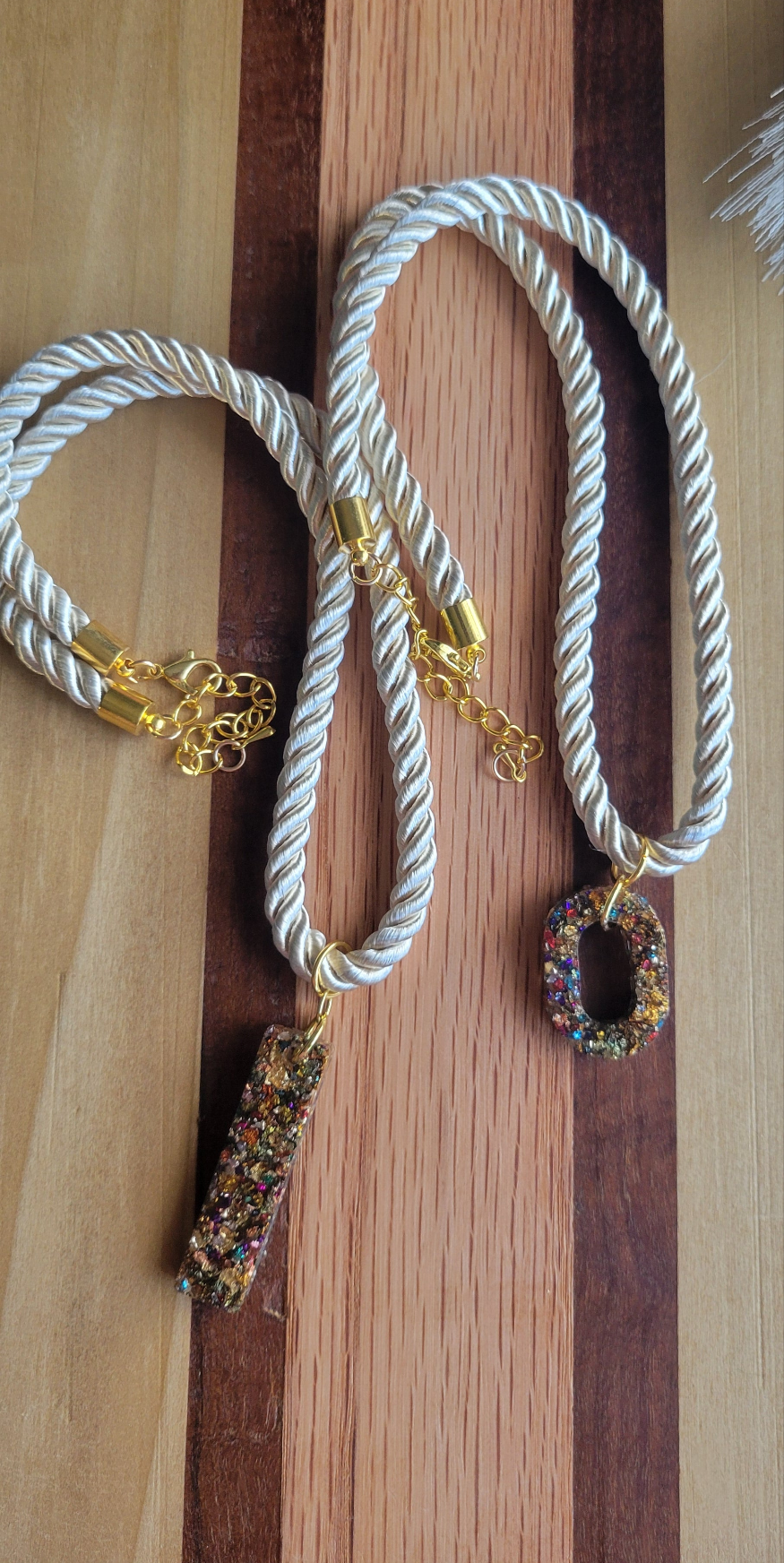 Resin Pendant Rope Necklace