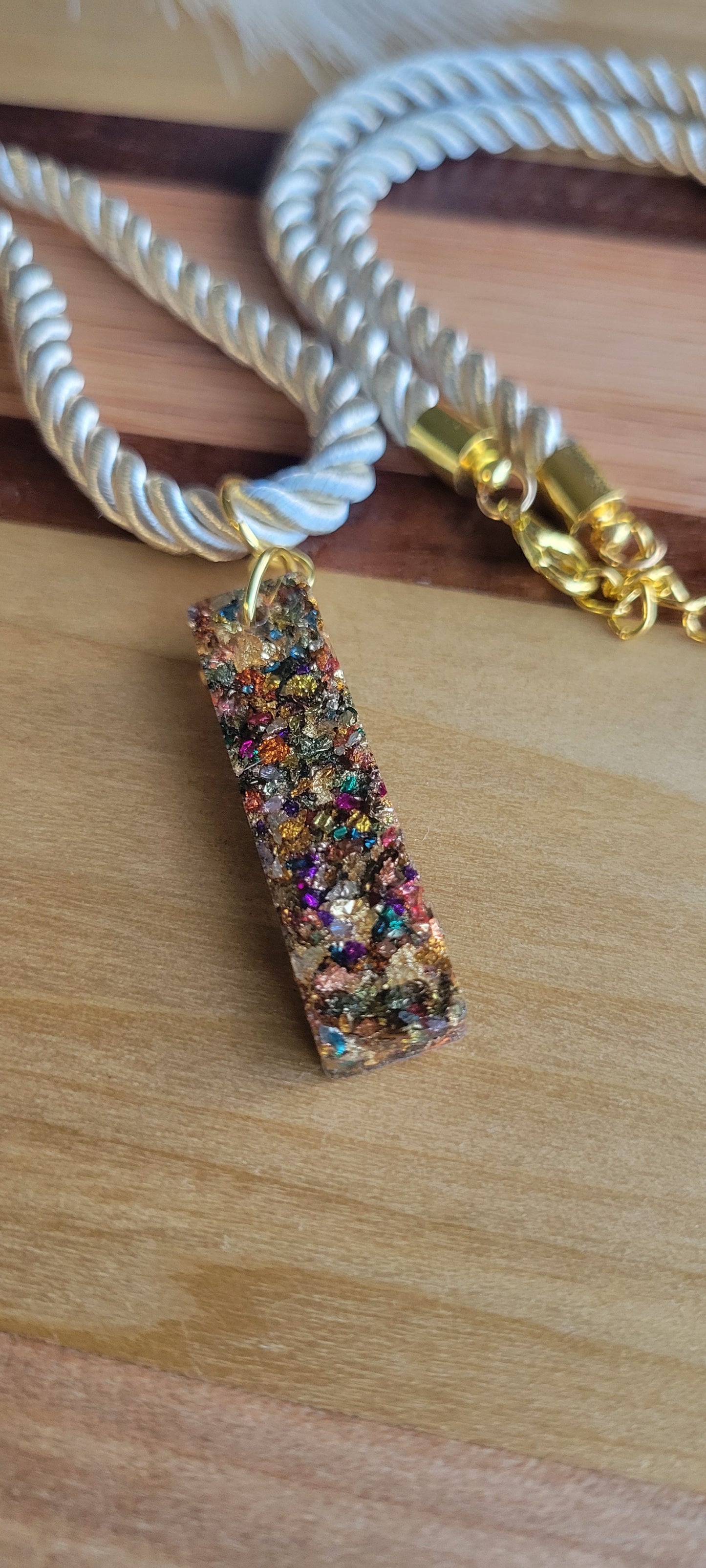 Resin Pendant Rope Necklace