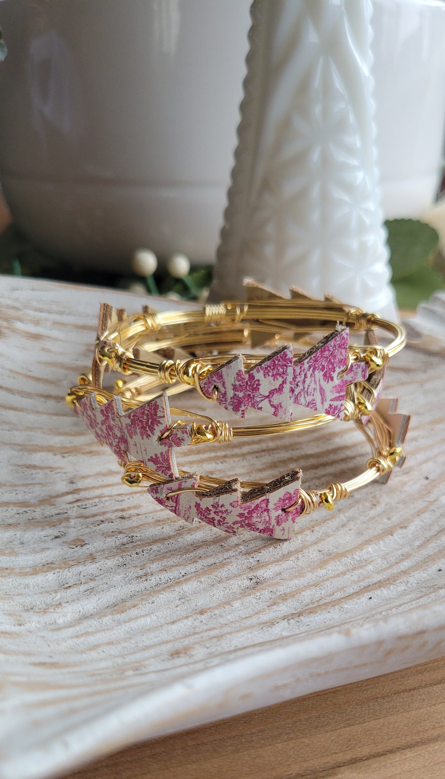 Red Christmas Tree Toile Bangle