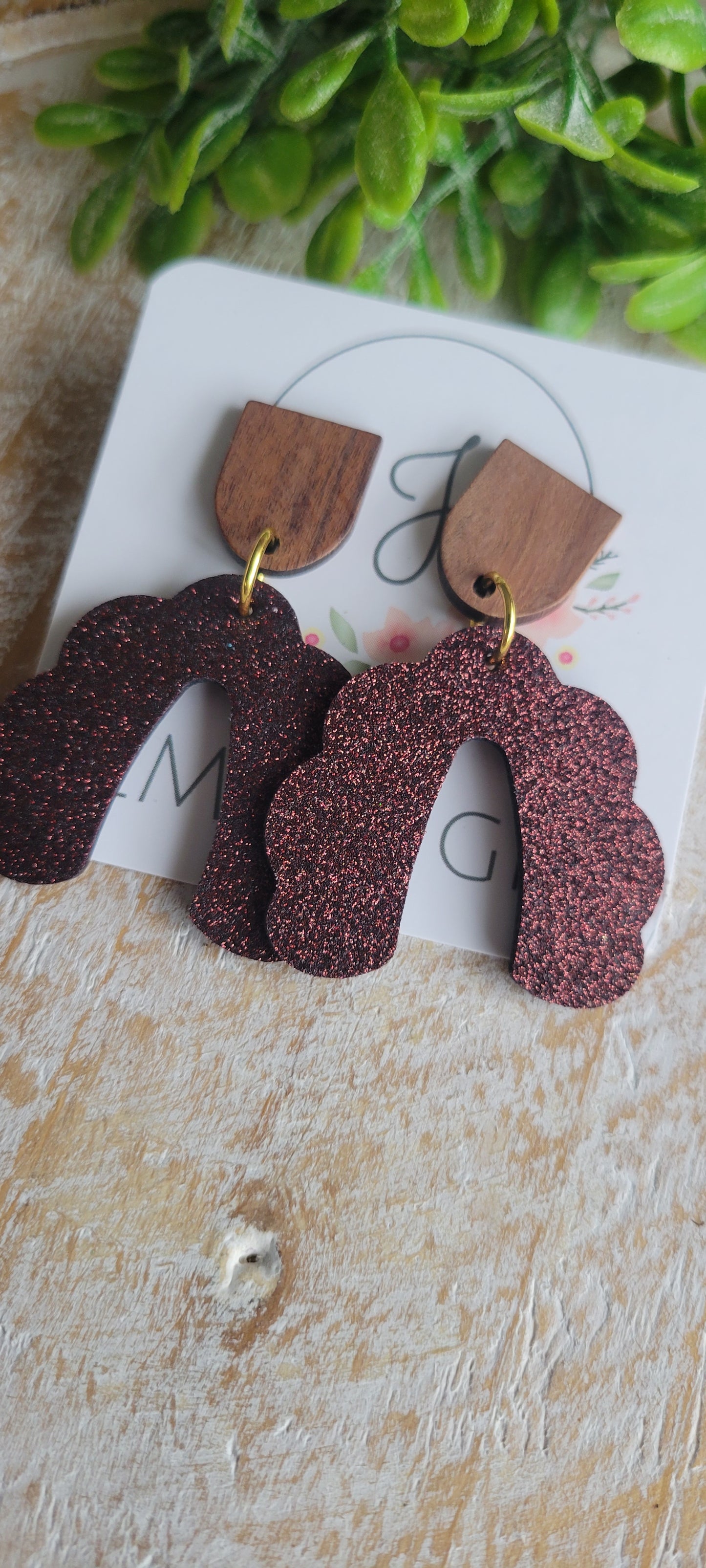 Ellie Earrings in Burgundy Glitter