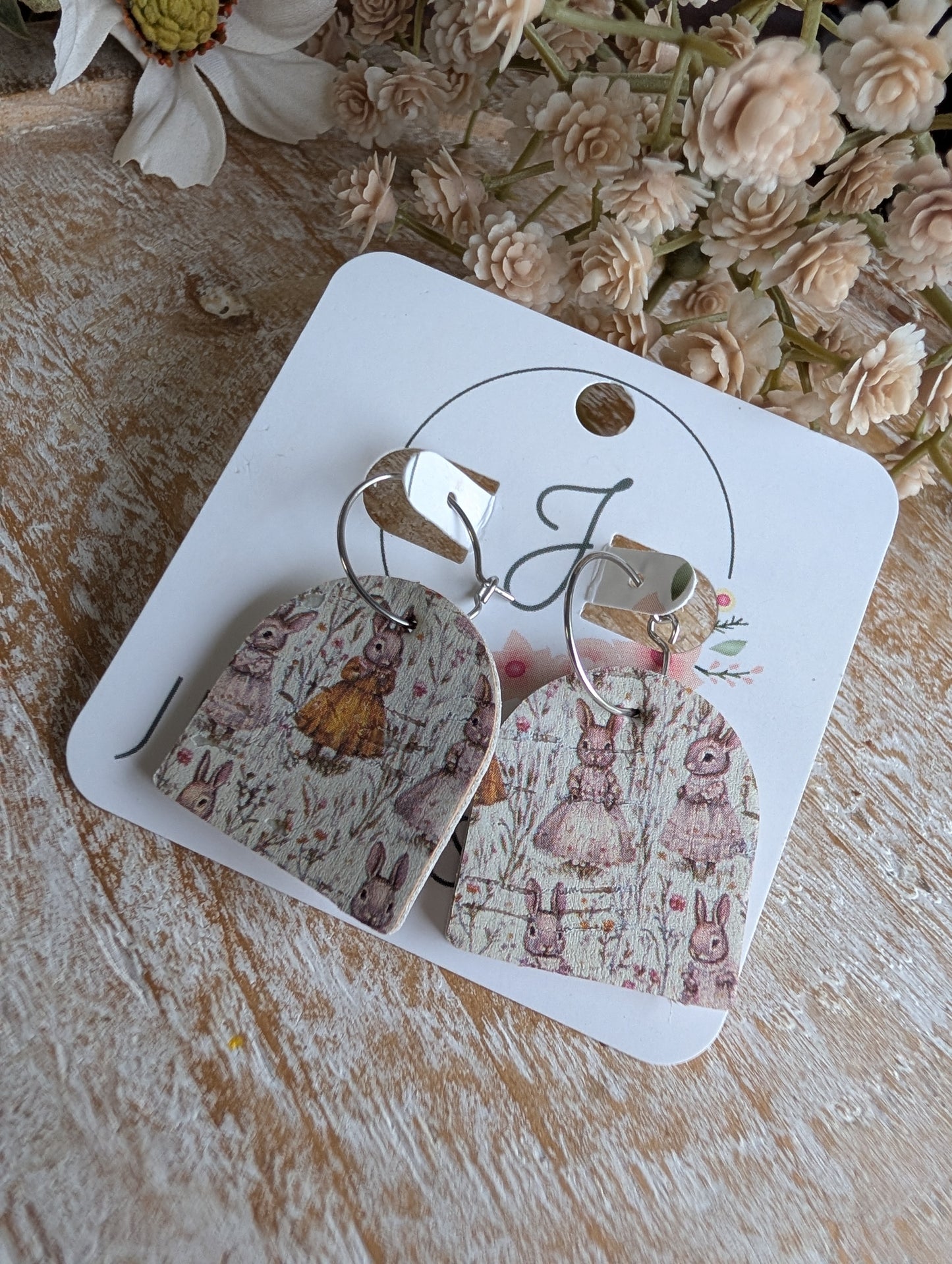 Bramble Arch Bunny Earrings