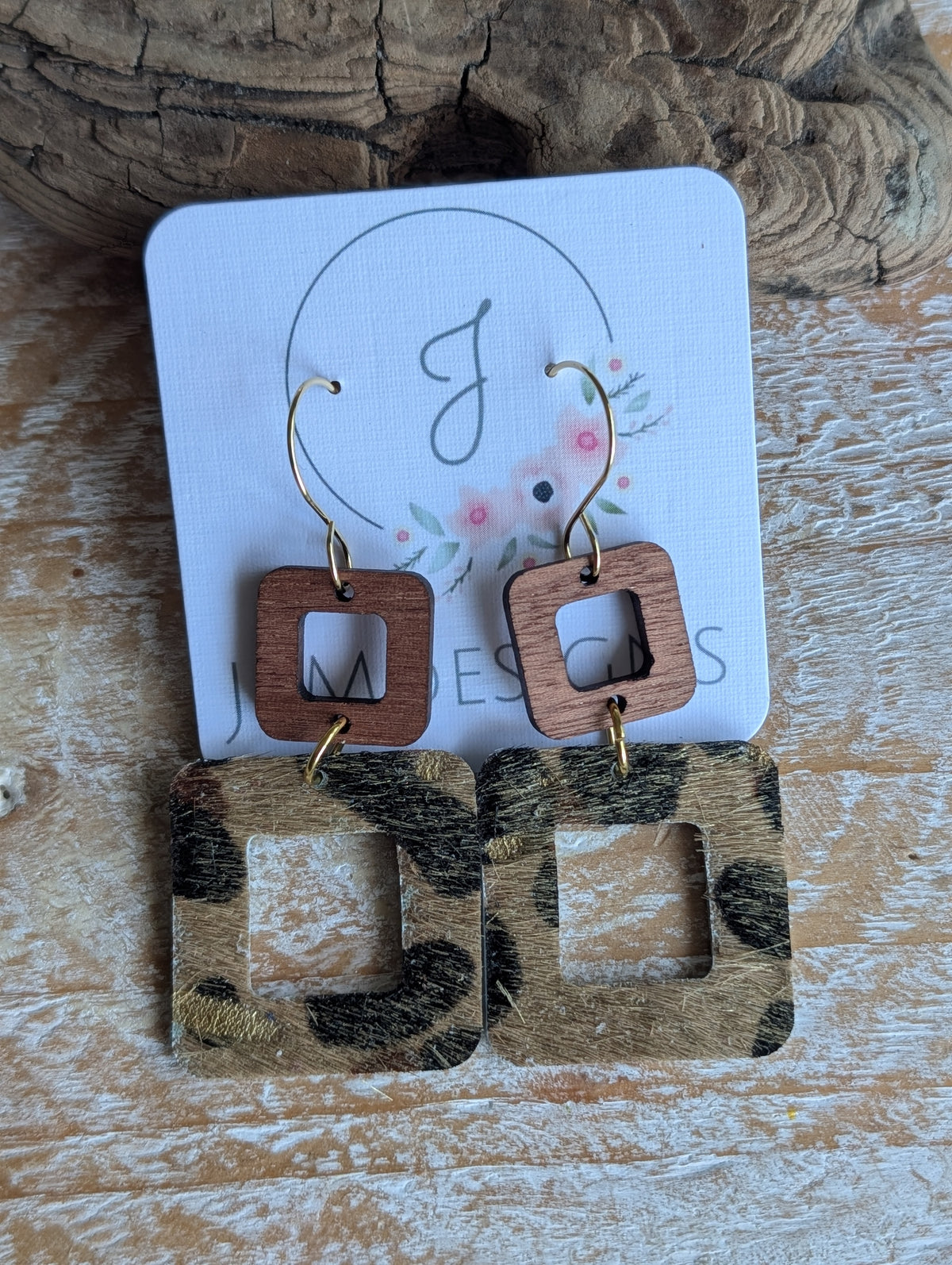 Square wood and leather earrings