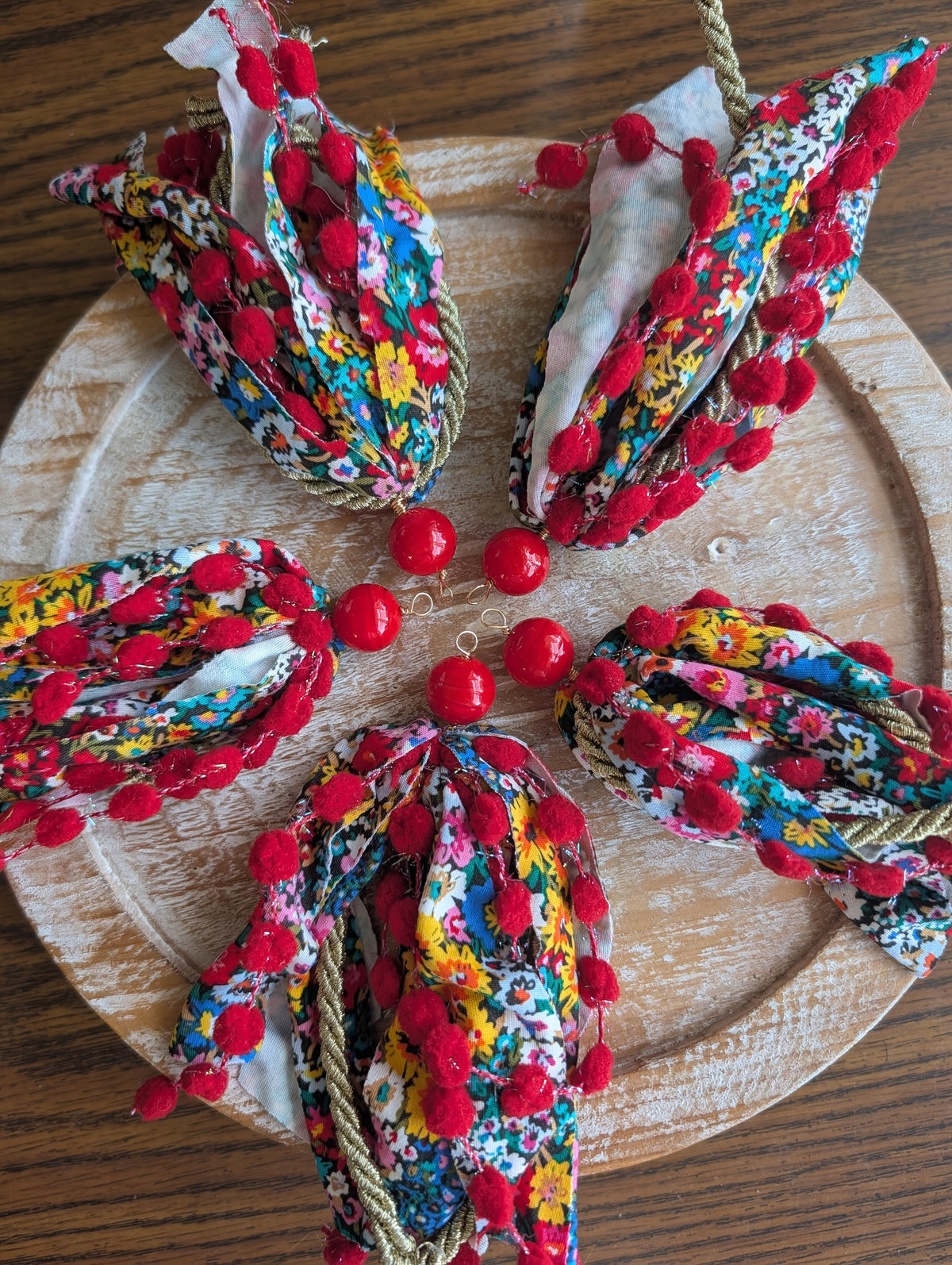 Garden Party Tassel in Red