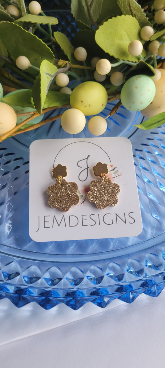Small Gold Daisy Earrings