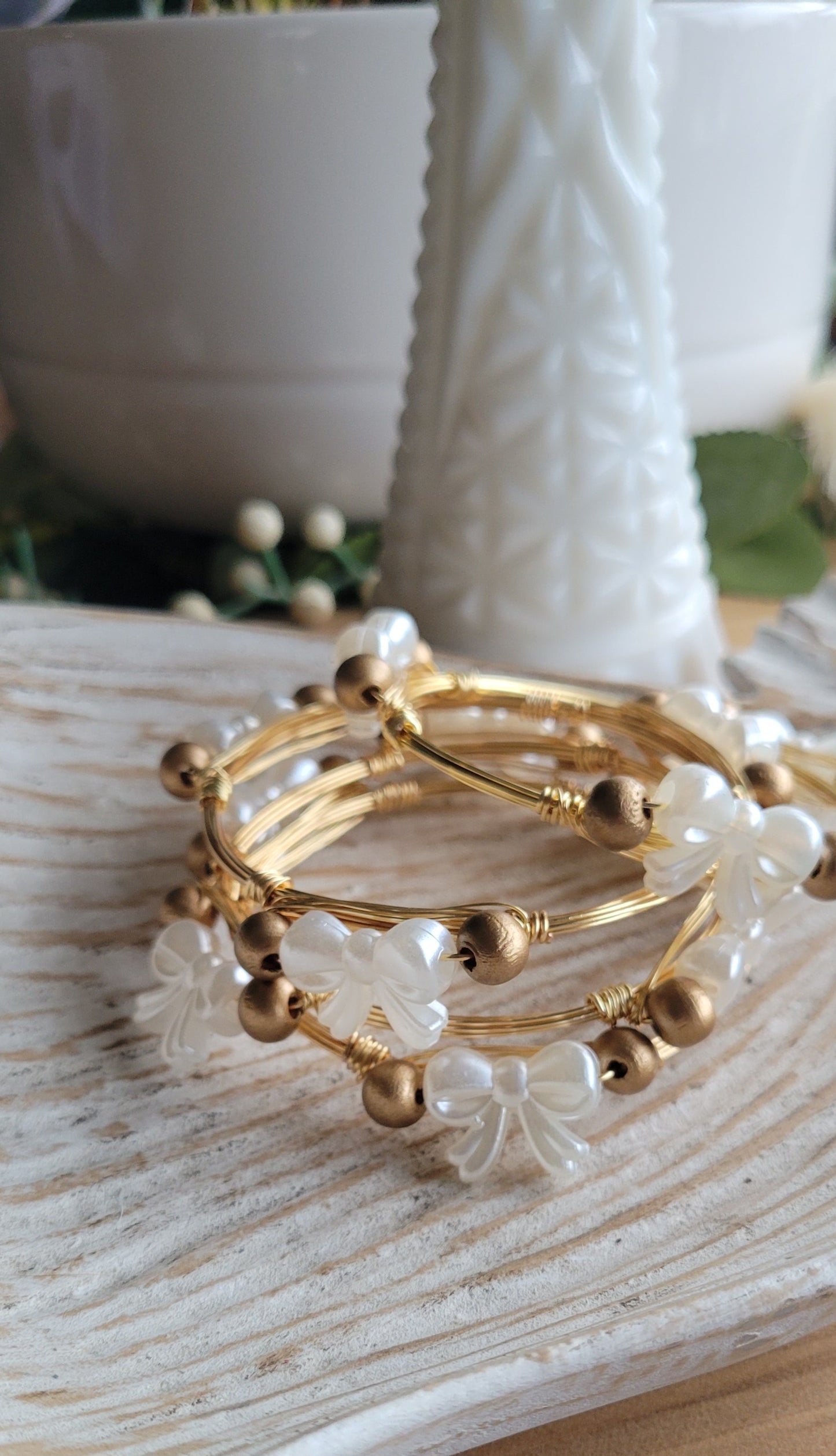 Bow Bangle
