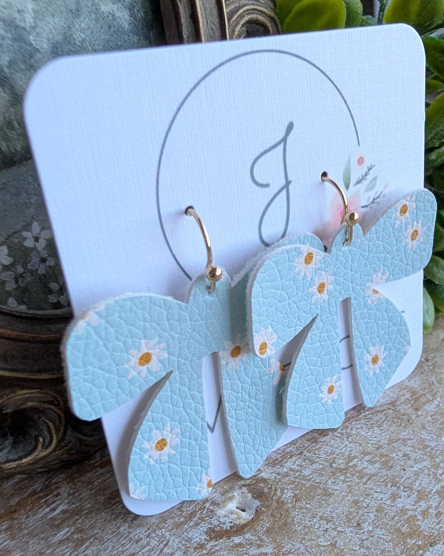 Daisy Bow Earrings