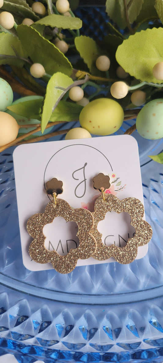 Gold Daisy Earrings