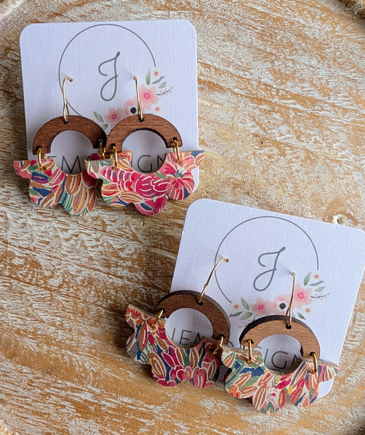 Tropical Cork Scalloped Arch Earrings