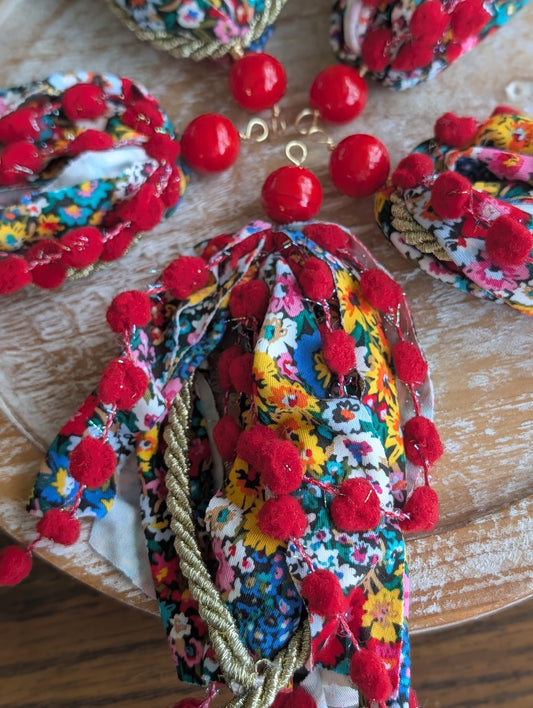Garden Party Tassel in Red