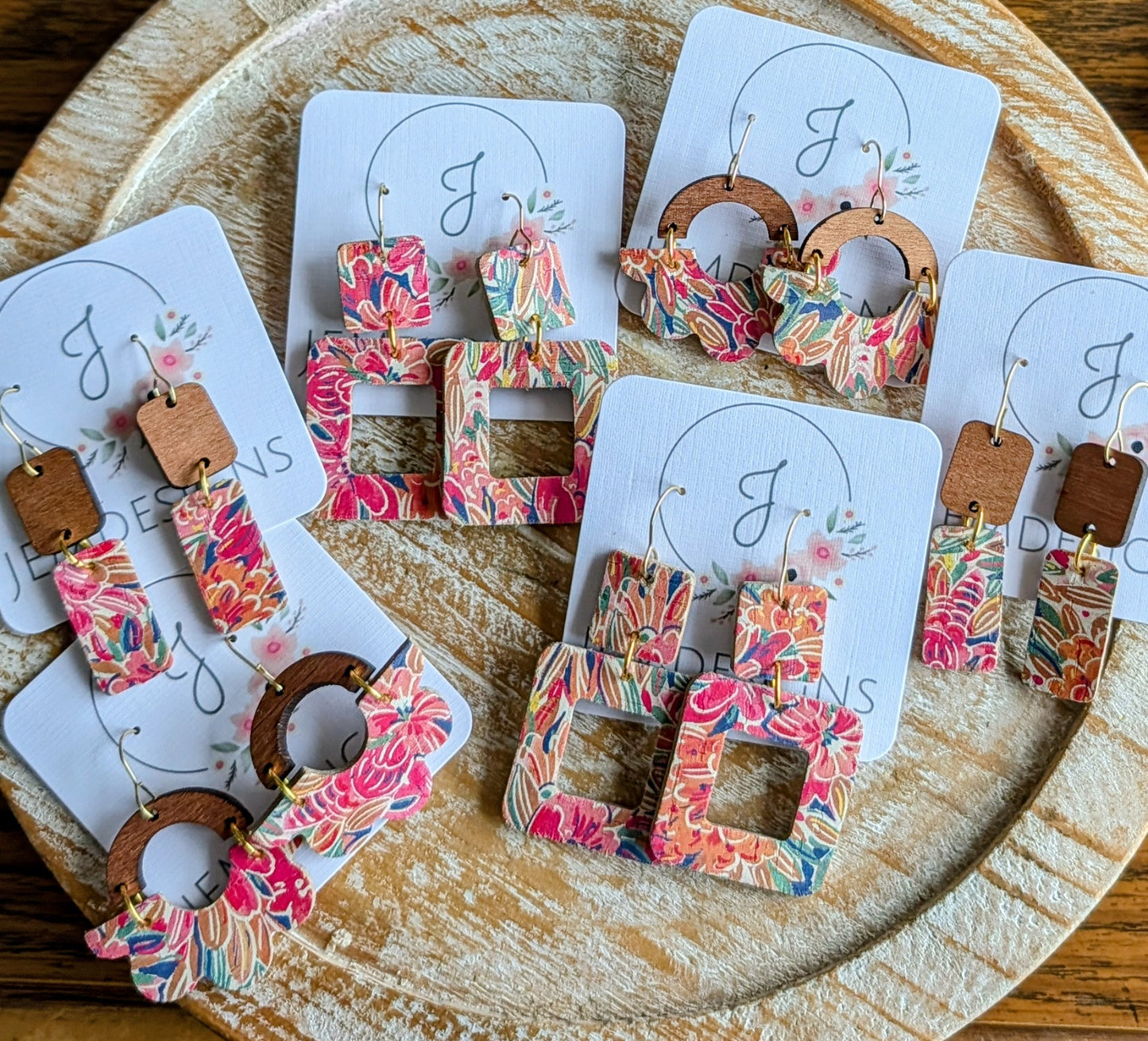 Tropical Cork Scalloped Arch Earrings